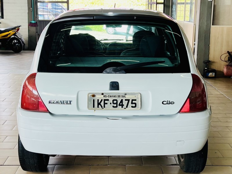 CLIO 1.0 RN 16V GASOLINA 4P MANUAL - 2002 - CAXIAS DO SUL