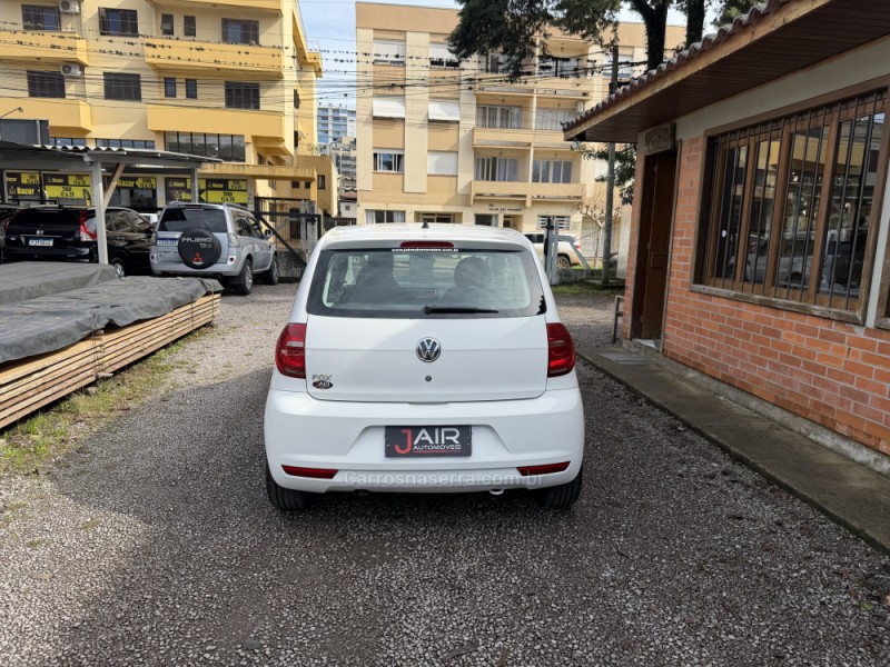 FOX 1.0 MI 8V FLEX 4P MANUAL - 2012 - GARIBALDI