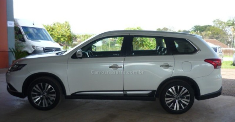 OUTLANDER 2.2 4X4 16V DIESEL 4P AUTOMÁTICO - 2019 - ARROIO DO MEIO