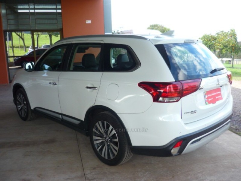 OUTLANDER 2.2 4X4 16V DIESEL 4P AUTOMÁTICO - 2019 - ARROIO DO MEIO