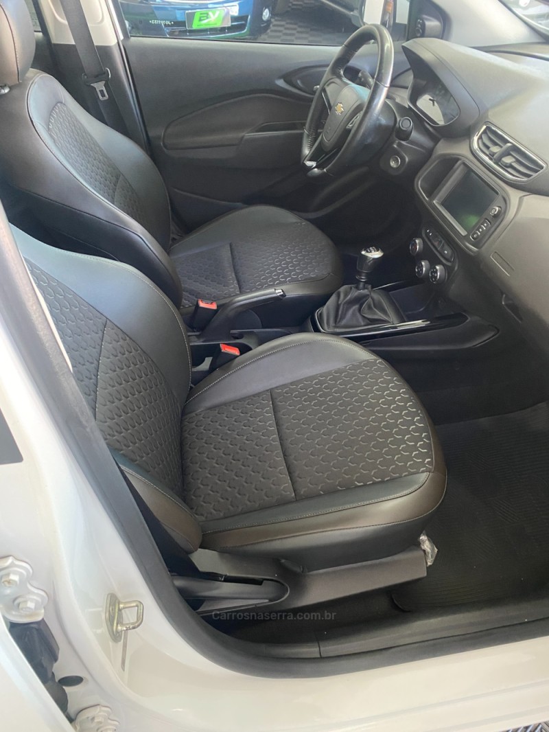 PRISMA 1.4 MPFI LTZ 8V FLEX 4P MANUAL - 2018 - VACARIA