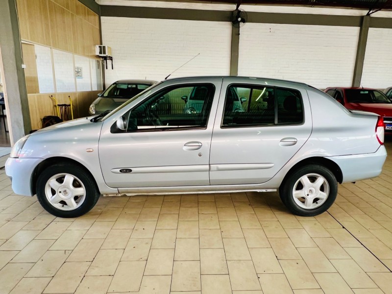 CLIO 1.6 PRIVILÉGE SEDAN 16V FLEX 4P MANUAL - 2008 - CAXIAS DO SUL