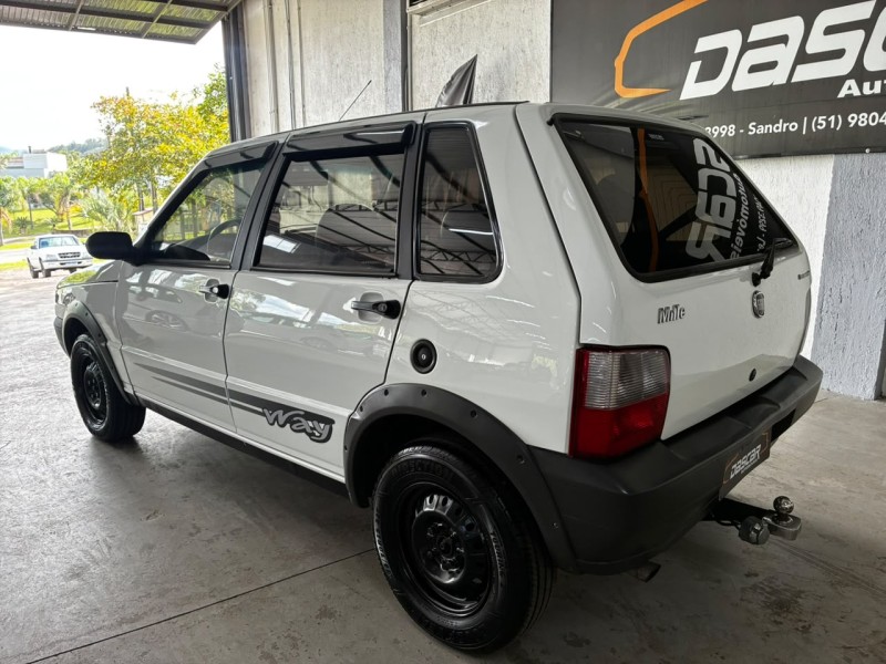 UNO 1.0 MPI MILLE WAY ECONOMY 8V FLEX 4P MANUAL - 2010 - BOM PRINCíPIO