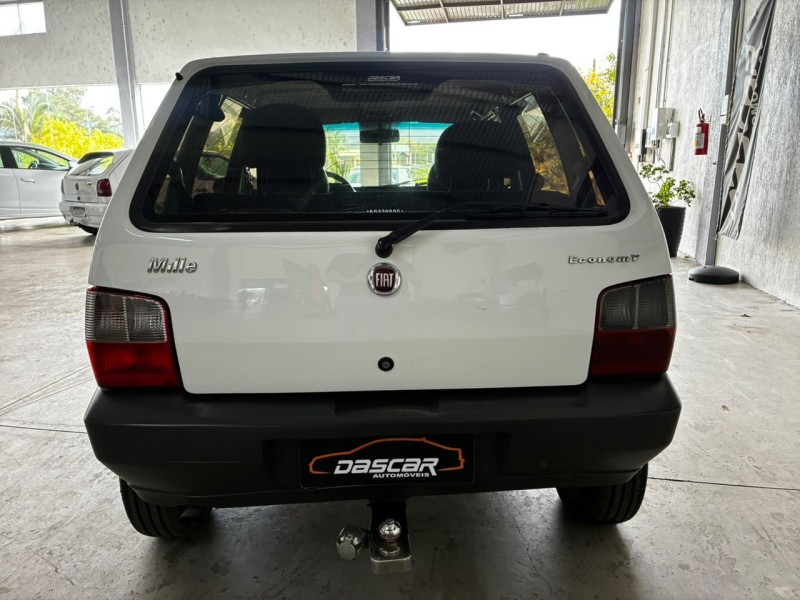 UNO 1.0 MPI MILLE WAY ECONOMY 8V FLEX 4P MANUAL - 2010 - BOM PRINCíPIO