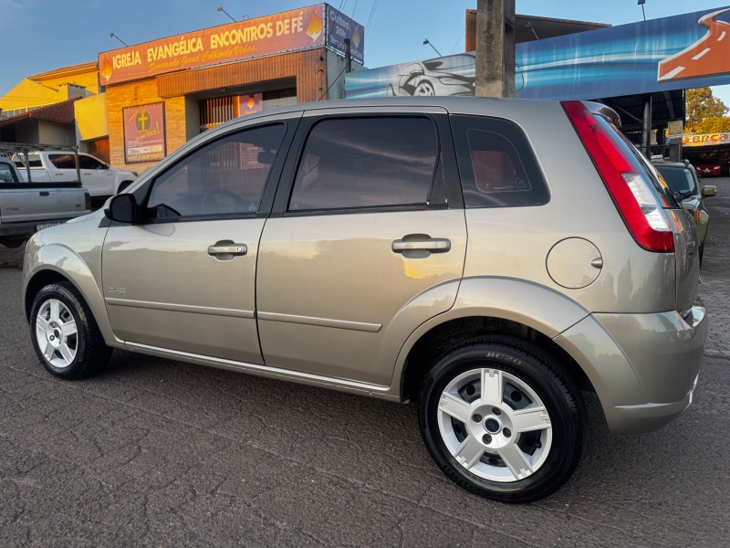 FIESTA 1.0 MPI CLASS 8V FLEX 4P MANUAL - 2010 - DOIS IRMãOS