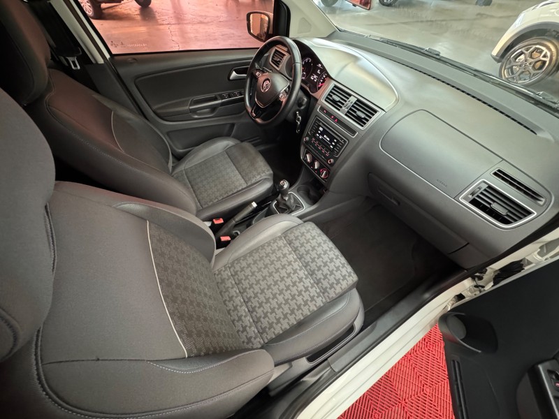 FOX 1.0 MPI COMFORTLINE 12V FLEX 4P MANUAL - 2016 - CAXIAS DO SUL