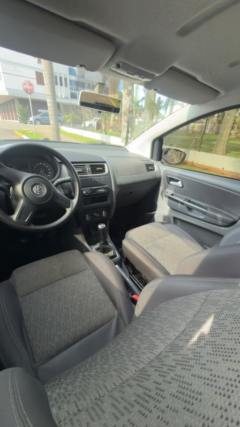 FOX 1.0 MI 8V FLEX 4P MANUAL - 2013 - FELIZ
