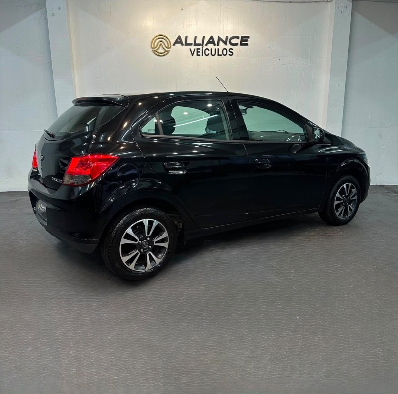 ONIX 1.4 MPFI LTZ 8V FLEX 4P MANUAL - 2013 - CAXIAS DO SUL