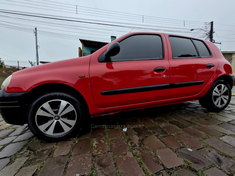 CLIO 1.0 RL 8V GASOLINA 4P MANUAL - 2003 - CAXIAS DO SUL