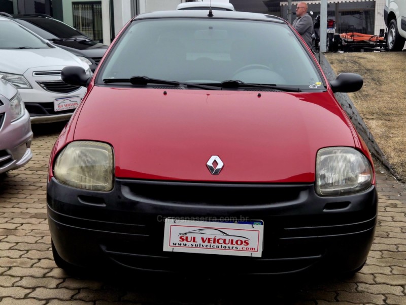 CLIO 1.0 RL 8V GASOLINA 4P MANUAL - 2003 - CAXIAS DO SUL
