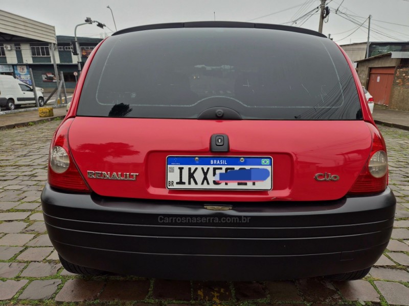 CLIO 1.0 RL 8V GASOLINA 4P MANUAL - 2003 - CAXIAS DO SUL