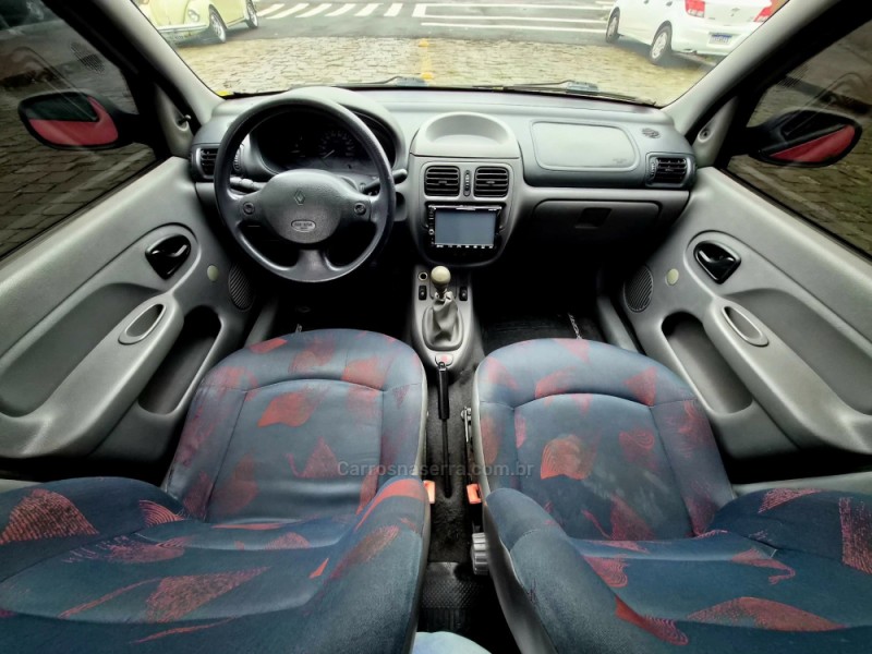 CLIO 1.0 RL 8V GASOLINA 4P MANUAL - 2003 - CAXIAS DO SUL