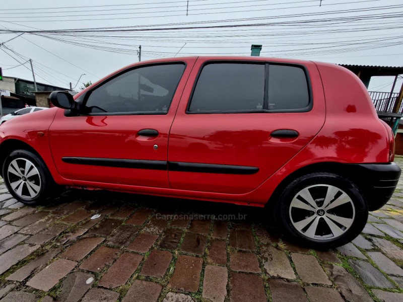 CLIO 1.0 RL 8V GASOLINA 4P MANUAL - 2003 - CAXIAS DO SUL