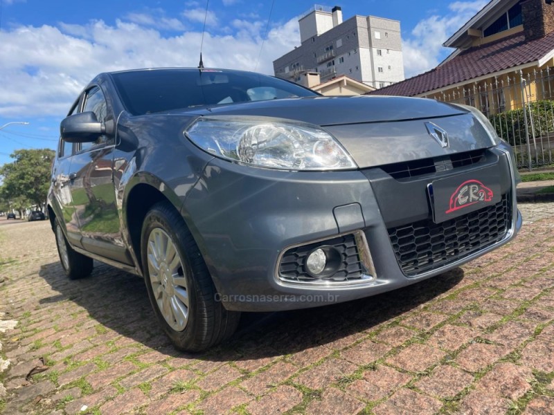 SANDERO 1.6 PRIVILÉGE 8V FLEX 4P MANUAL - 2013 - PORTO ALEGRE