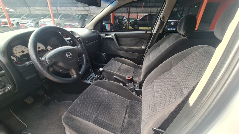 ASTRA 2.0 MPFI ADVANTAGE 8V FLEX 4P MANUAL - 2010 - CANELA