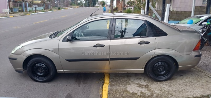 FOCUS 1.6 GL SEDAN 8V FLEX 4P MANUAL - 2008 - FARROUPILHA