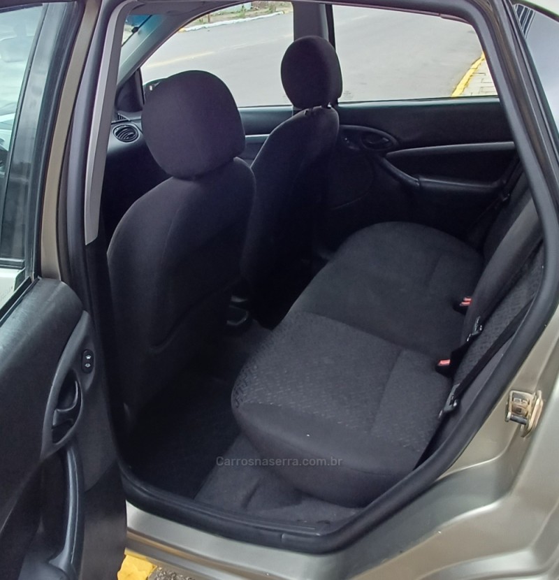 FOCUS 1.6 GL SEDAN 8V FLEX 4P MANUAL - 2008 - FARROUPILHA