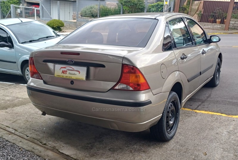 FOCUS 1.6 GL SEDAN 8V FLEX 4P MANUAL - 2008 - FARROUPILHA