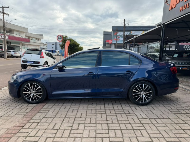 JETTA 2.0 TSI HIGHLINE 200CV GASOLINA 4P TIPTRONIC - 2014 - LAGOA VERMELHA