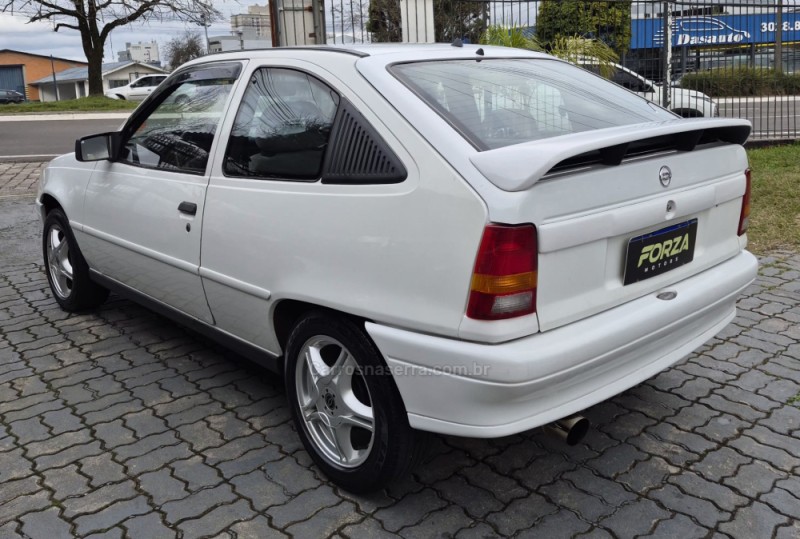 KADETT 2.0 EFI SPORT 8V GASOLINA 2P MANUAL - 1997 - CAXIAS DO SUL