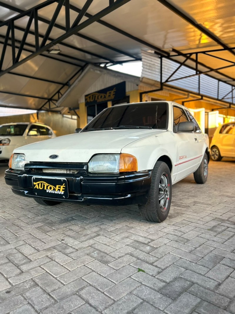 ESCORT 1.0 HOBBY 8V GASOLINA 2P MANUAL - 1994 - CANELA