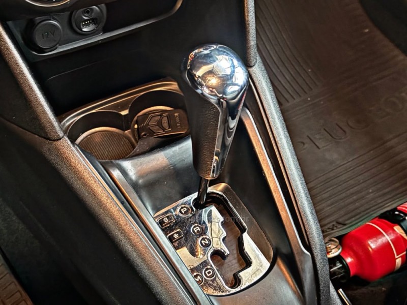 208 1.6 ACTIVE PACK 16V FLEX 4P AUTOMÁTICO - 2015 - NOVO HAMBURGO
