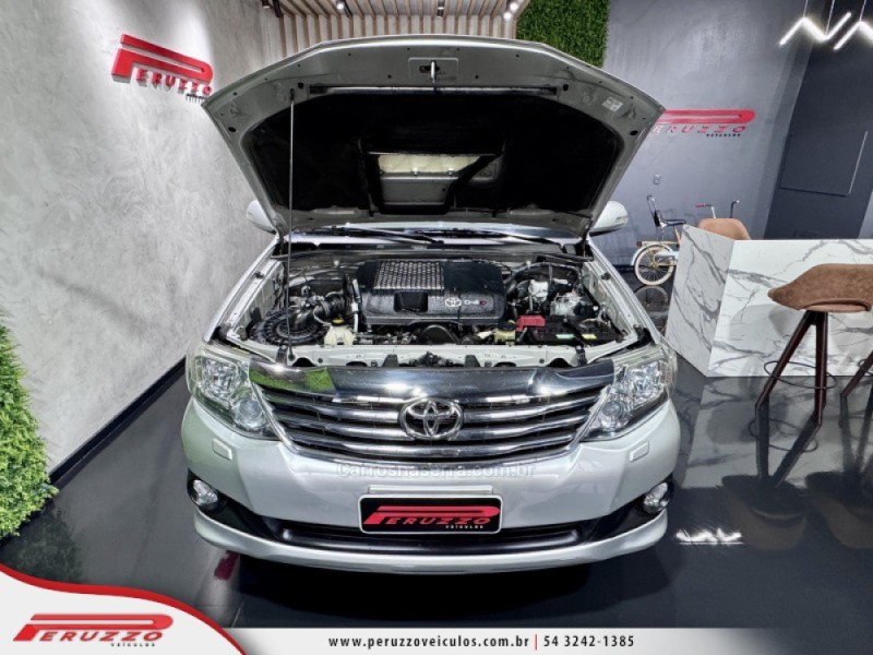 HILUX SW4 3.0 SRV 4X4 16V TURBO INTERCOOLER DIESEL 4P AUTOMÁTICO - 2013 - NOVA PRATA
