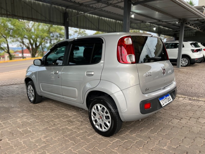 UNO 1.0 EVO VIVACE 8V FLEX 4P MANUAL - 2013 - BOM PRINCíPIO