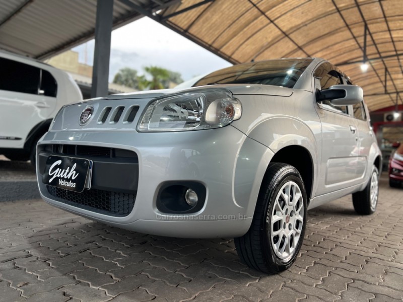 UNO 1.0 EVO VIVACE 8V FLEX 4P MANUAL - 2013 - BOM PRINCíPIO