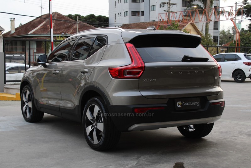 XC 40 1.5 T5 GASOLINA RECHARGE INSCRIPTION EXPRESSION 4P AUTOMÁTICO - 2021 - CAXIAS DO SUL