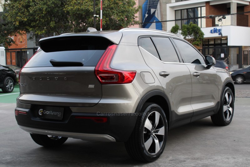 XC 40 1.5 T5 GASOLINA RECHARGE INSCRIPTION EXPRESSION 4P AUTOMÁTICO - 2021 - CAXIAS DO SUL