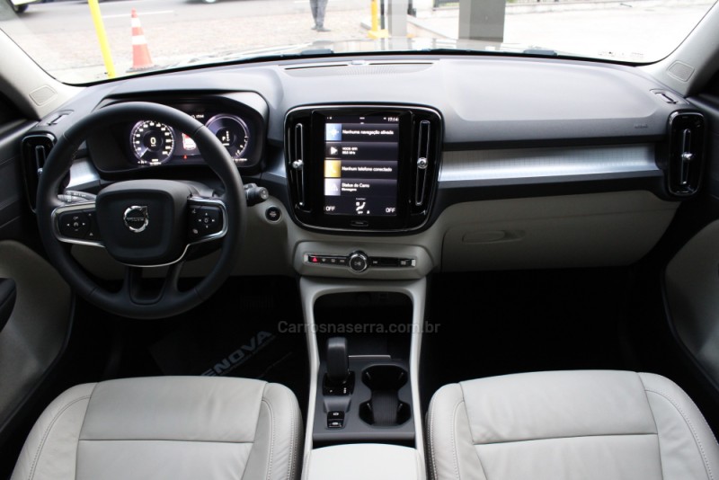 XC 40 1.5 T5 GASOLINA RECHARGE INSCRIPTION EXPRESSION 4P AUTOMÁTICO - 2021 - CAXIAS DO SUL