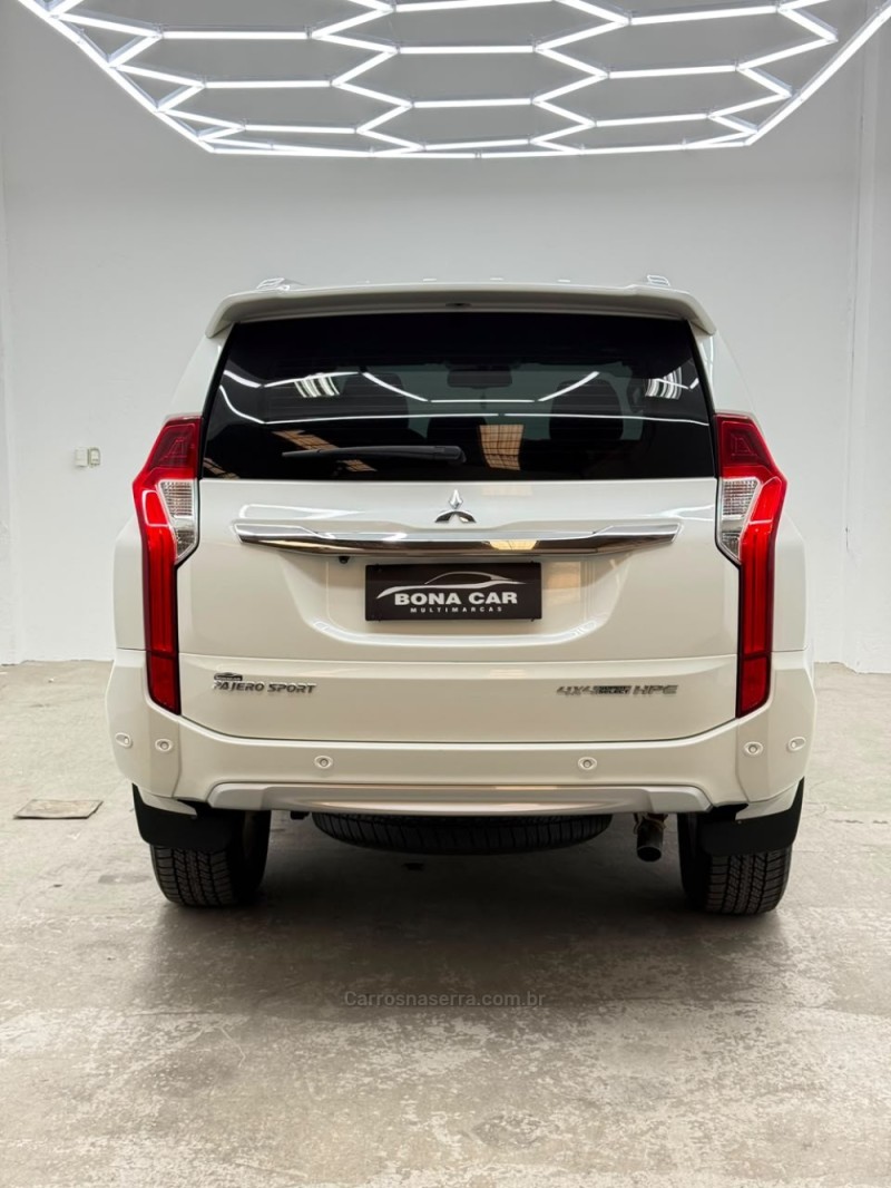 PAJERO SPORT 2.4 HPE 4X4 DIESEL 4P AUTOMÁTICA - 2020 - CAXIAS DO SUL