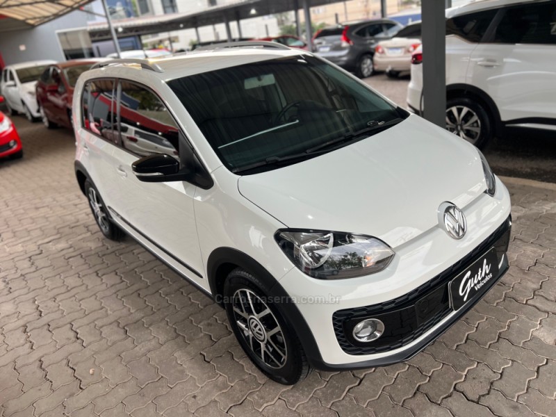 UP 1.0 TSI CROSS 12V FLEX 4P MANUAL - 2017 - BOM PRINCíPIO