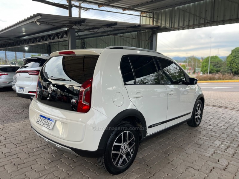 UP 1.0 TSI CROSS 12V FLEX 4P MANUAL - 2017 - BOM PRINCíPIO
