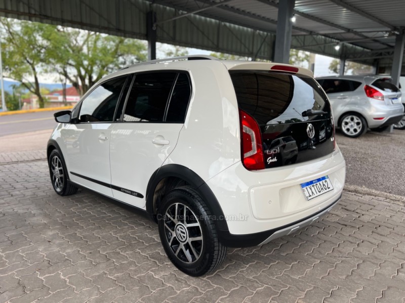 UP 1.0 TSI CROSS 12V FLEX 4P MANUAL - 2017 - BOM PRINCíPIO