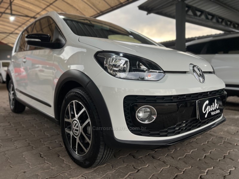 UP 1.0 TSI CROSS 12V FLEX 4P MANUAL - 2017 - BOM PRINCíPIO