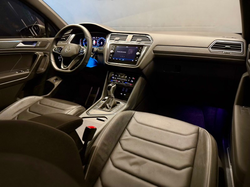 TIGUAN 2.0 ALLSPACE R-LINE 300 TSI GASOLINA 4P AUTOMÁTICO - 2024 - CAXIAS DO SUL
