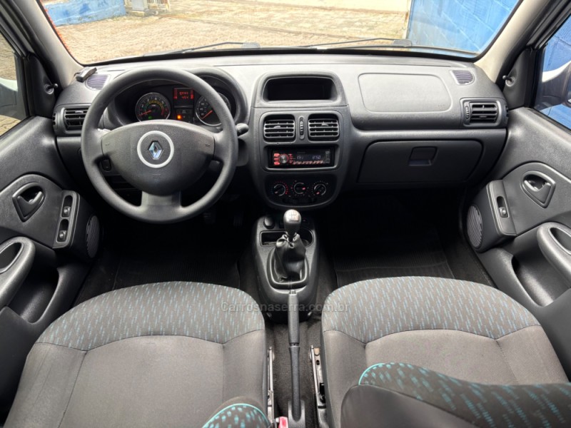 CLIO 1.0 EXPRESSION 16V FLEX 4P MANUAL - 2016 - CAXIAS DO SUL