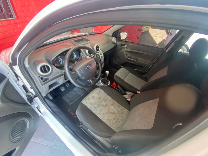 FIESTA 1.6 ROCAM SE 8V FLEX 4P MANUAL - 2014 - CAXIAS DO SUL