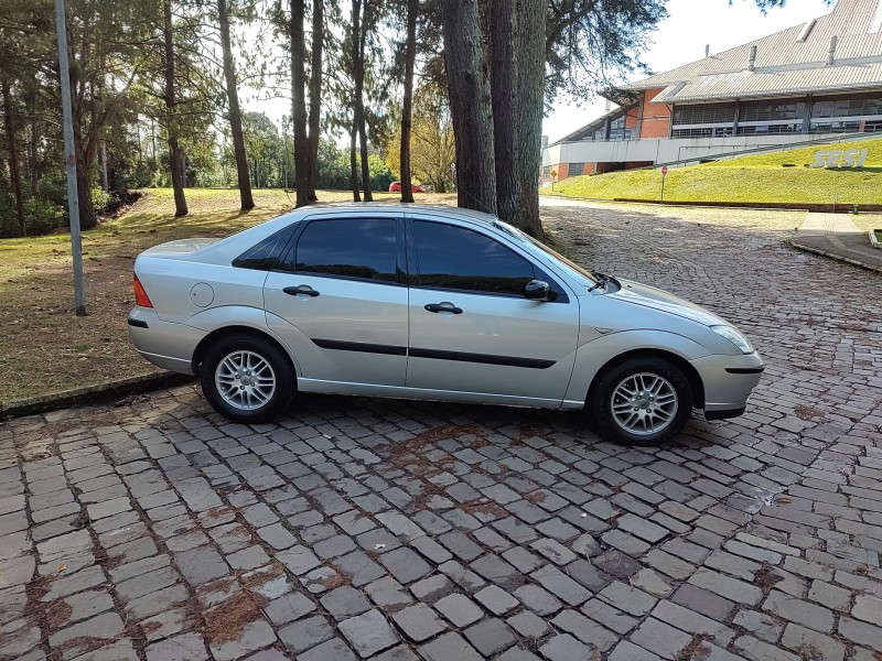 FOCUS 1.6 GL SEDAN 16V FLEX 4P MANUAL - 2008 - CAXIAS DO SUL