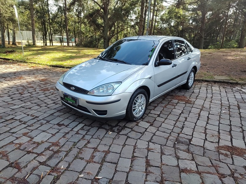 focus 1.6 gl sedan 16v flex 4p manual 2008 caxias do sul