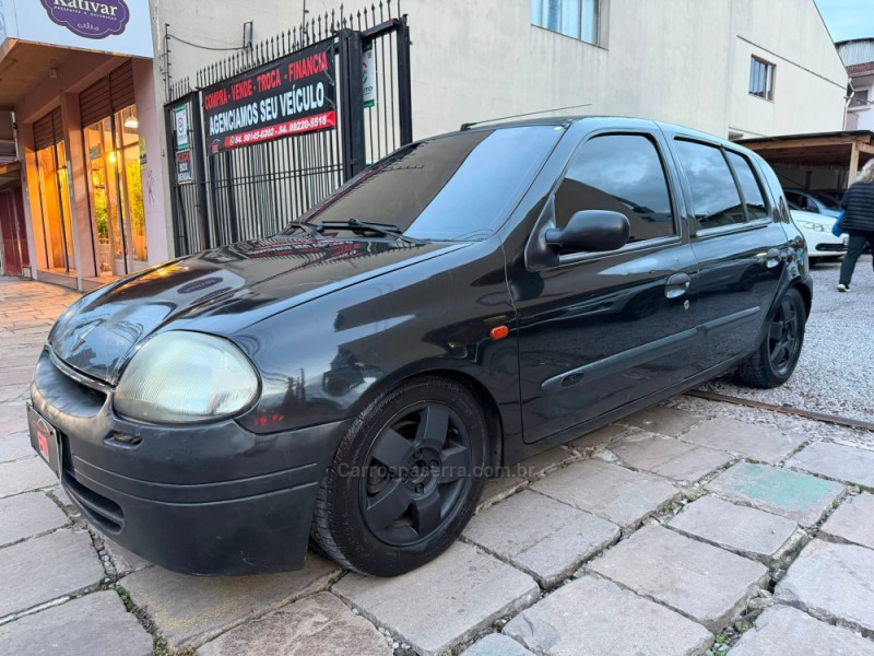 CLIO 1.0 RL 8V GASOLINA 4P MANUAL - 2003 - CAXIAS DO SUL
