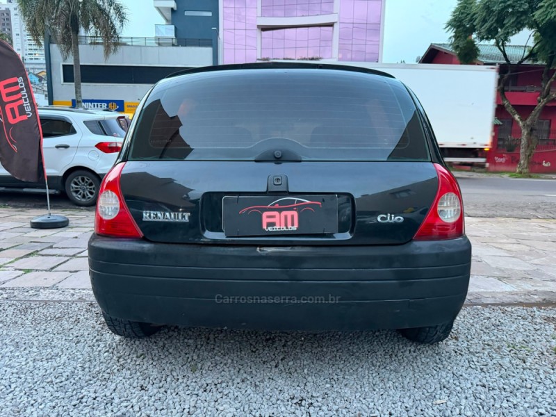 CLIO 1.0 RL 8V GASOLINA 4P MANUAL - 2003 - CAXIAS DO SUL