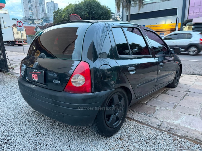 CLIO 1.0 RL 8V GASOLINA 4P MANUAL - 2003 - CAXIAS DO SUL