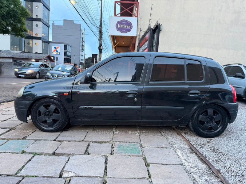 CLIO 1.0 RL 8V GASOLINA 4P MANUAL - 2003 - CAXIAS DO SUL