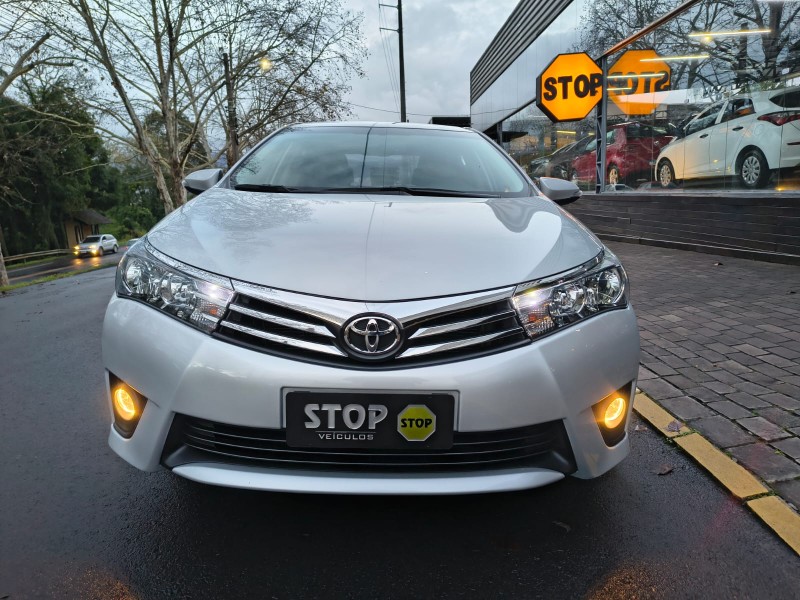 COROLLA 2.0 XEI 16V FLEX 4P AUTOMÁTICO - 2016 - DOIS IRMãOS