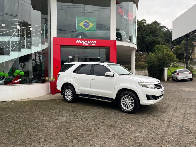 HILUX SW4 2.7 SR 4X2 16V FLEX 4P MANUAL - 2014 - BENTO GONçALVES