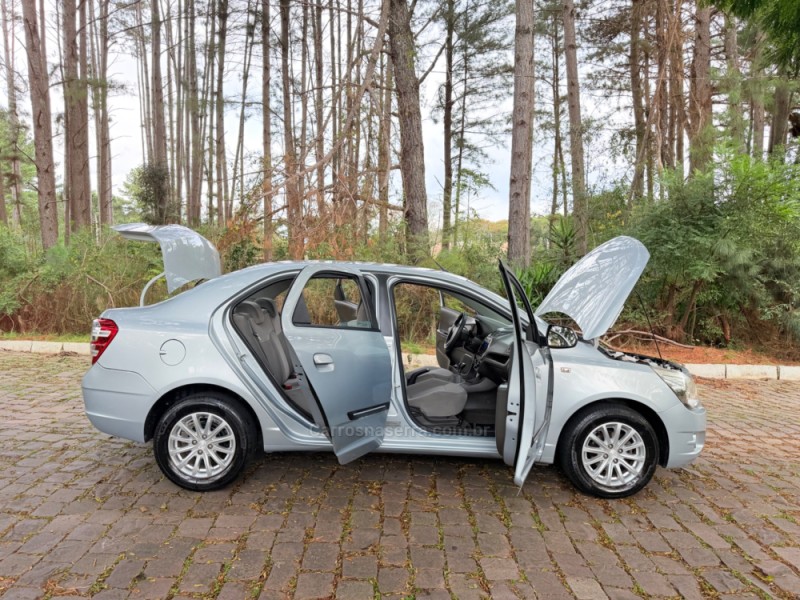 COBALT 1.4 MPFI LTZ 8V FLEX 4P MANUAL - 2012 - NOVA PRATA
