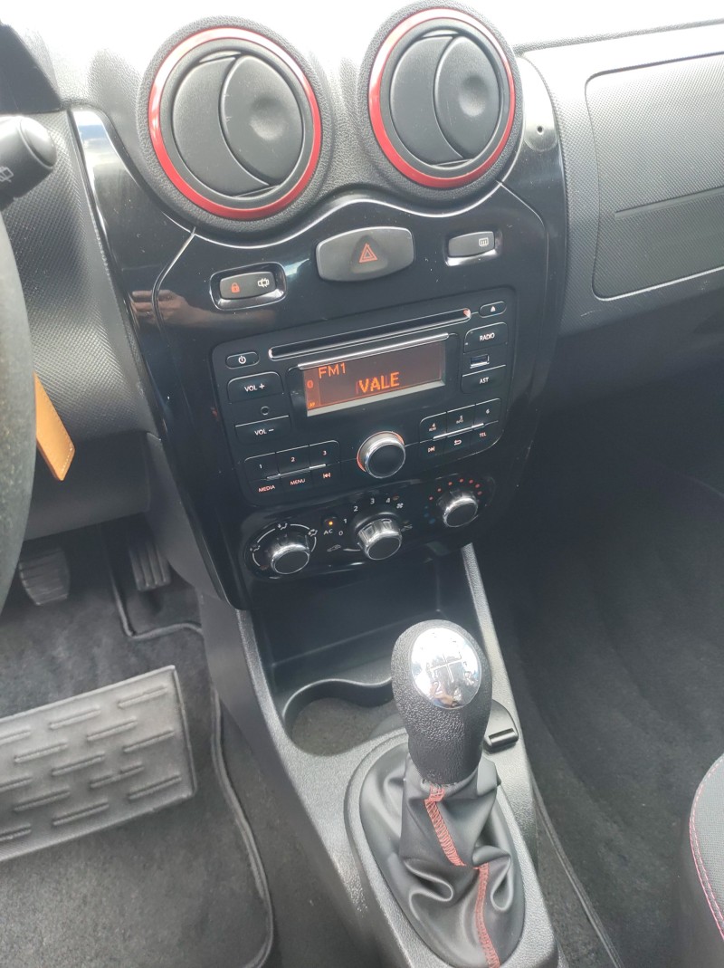 SANDERO 1.6 GT LINE LIMITED FLEX 4P MANUAL - 2013 - VALE REAL